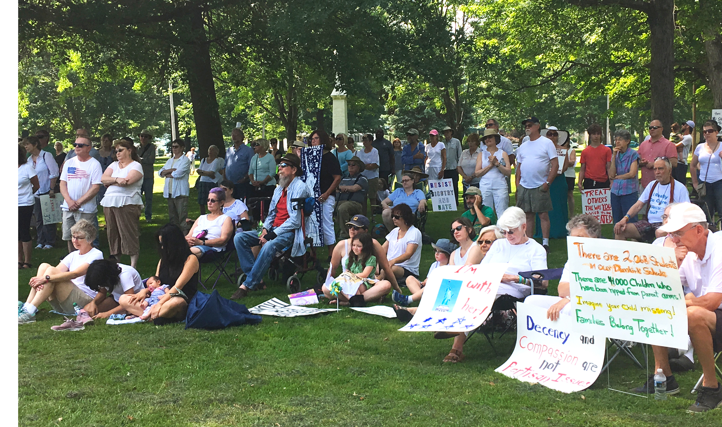 Community shows support for separated families at border | News, Sports ...